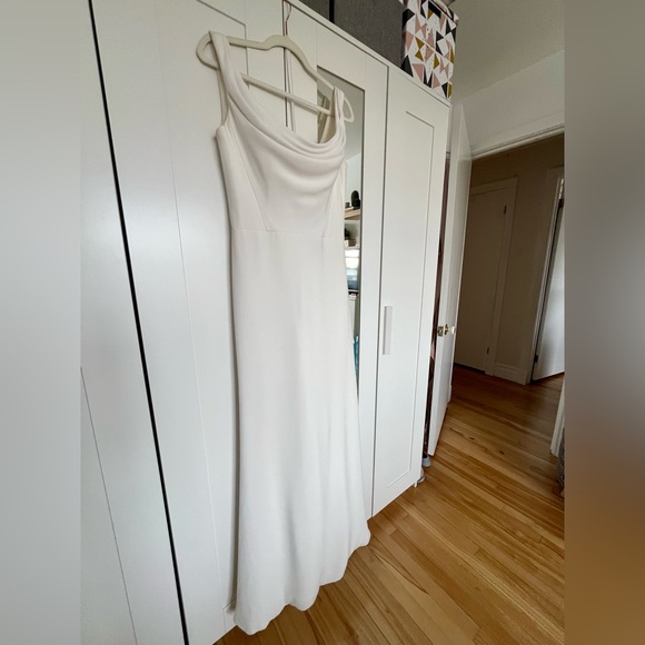 Justin Alexander wedding dress mermaid style with cowl neck brand new. - Picture 4 of 5